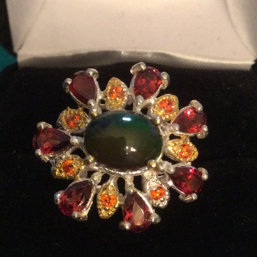 Genuine Black Opal with Garnets Ring - Picture 7 of 16